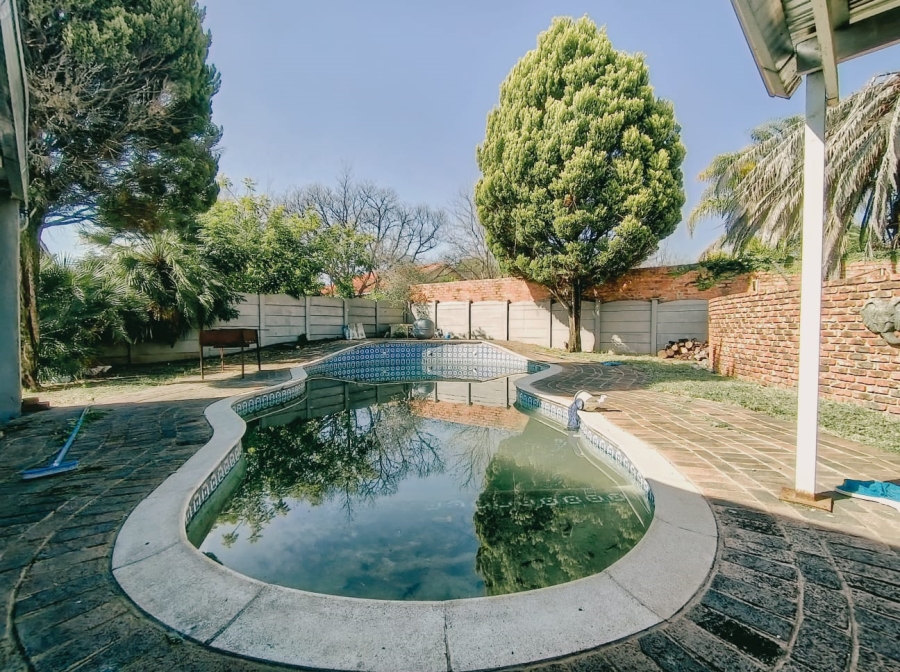 4 Bedroom Property for Sale in Wilkoppies North West